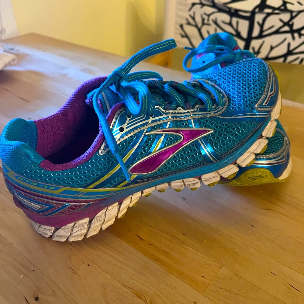 Brooks Womens Adrenaline GTS 15 Blue Running Shoes Size 7 Sneakers
